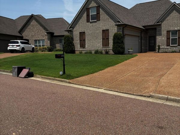 2576 Summer Knoll Drive, Southaven, MS 38672