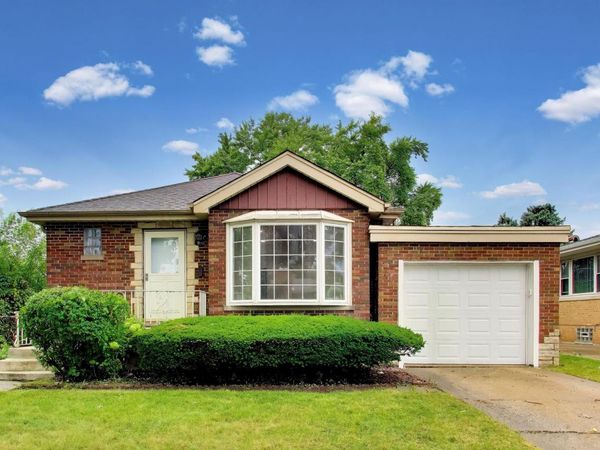 5142 Jarlath Avenue, Skokie, IL 60077