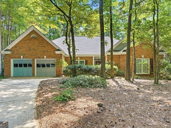 320 Valley Green Court, Woodstock, GA 30189