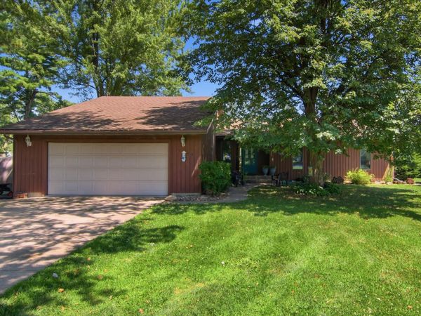 1105 Rustic Lane, Wabasha, MN 55981