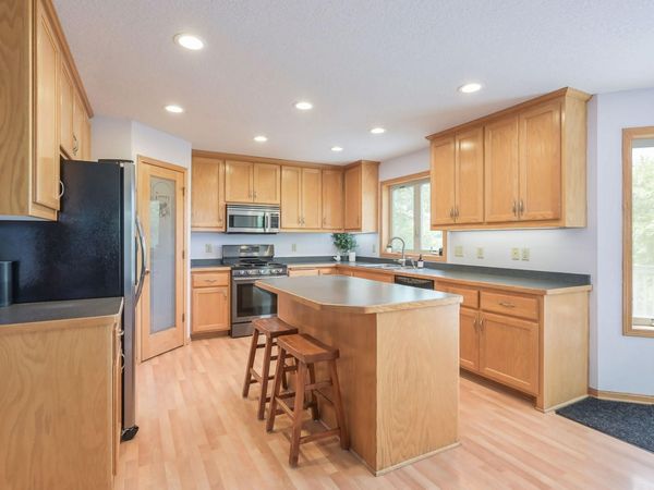890 160th Lane NW, Andover, MN 55304