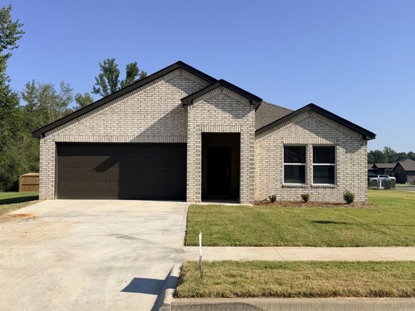 53 Wolfsbridge Loop, Cabot, AR 72023