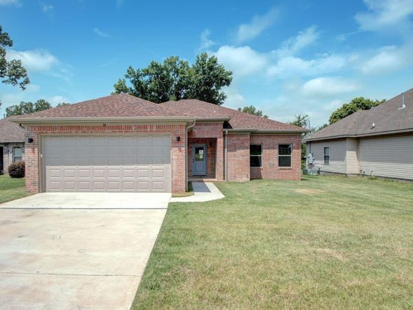 14 Oxford Run Court, Little Rock, AR 72209