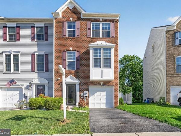 833 BLOSSOM DRIVE, HANOVER, PA 17331