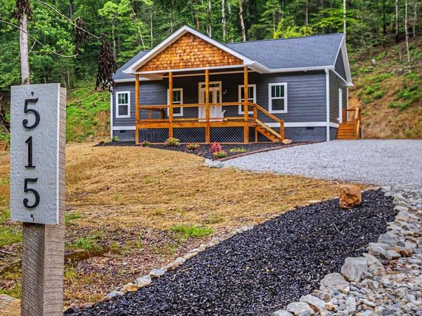 515 Betts Branch Road , Bryson City, NC 28713