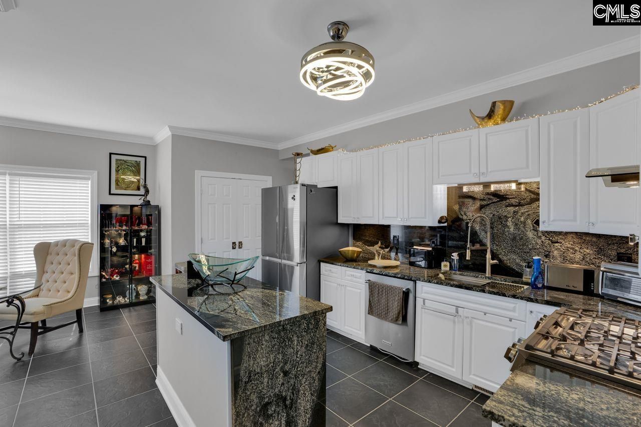 137 Ridgemont Drive  Photo 14