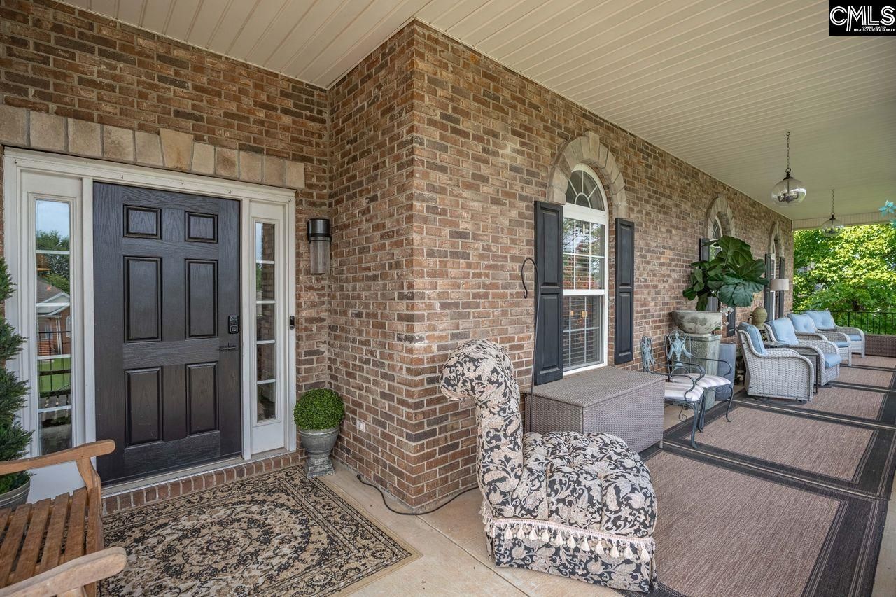 137 Ridgemont Drive  Photo 4