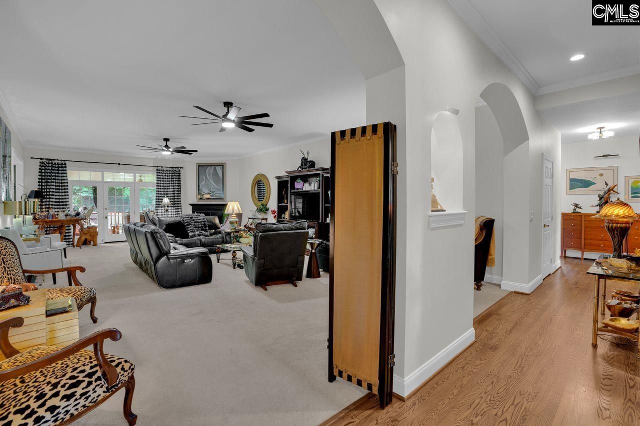 137 Ridgemont Drive  Photo 8