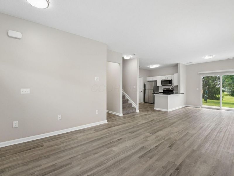 7621 Lorimar Drive , Reynoldsburg, OH 43068 Photo 6