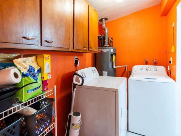 9920 Pan American Dr, Cutler Bay, FL 33189