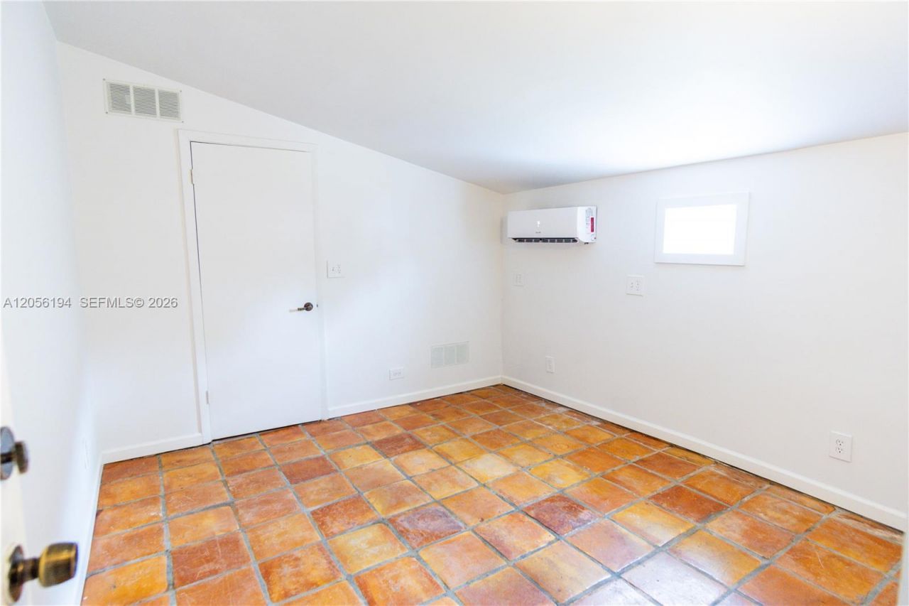 9920 Pan American Dr, Cutler Bay, FL 33189 Photo