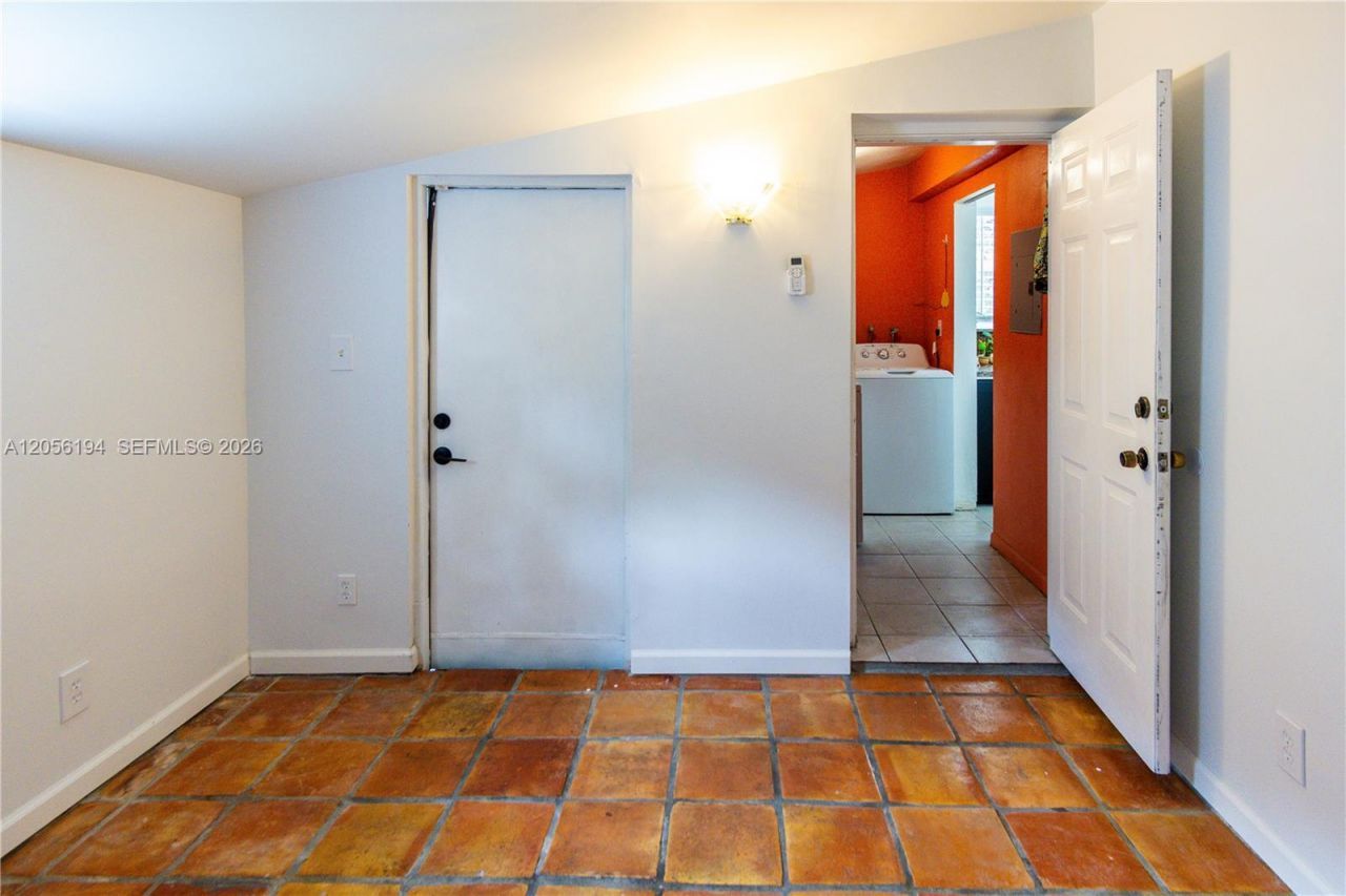 9920 Pan American Dr, Cutler Bay, FL 33189 Photo