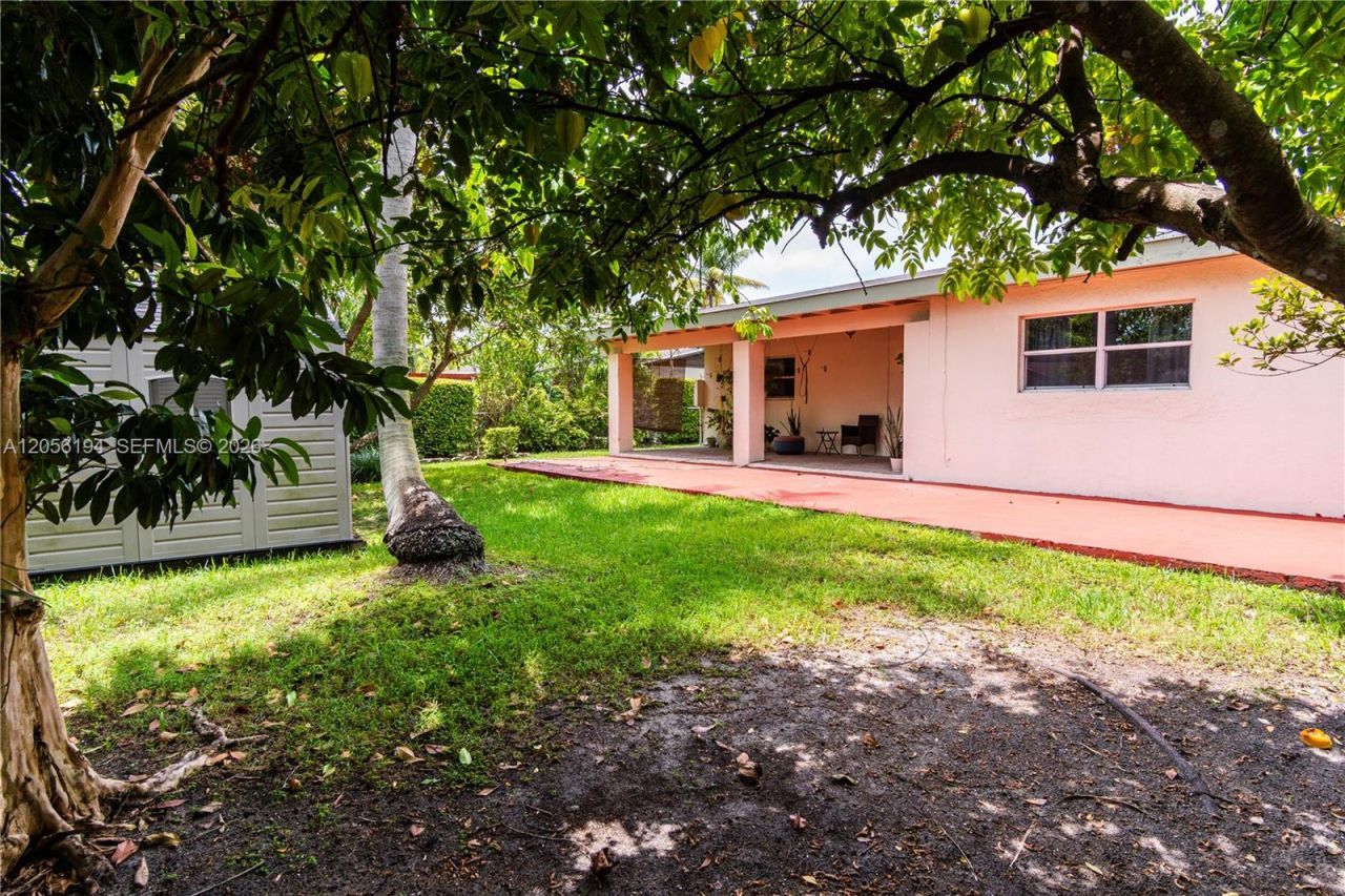 9920 Pan American Dr, Cutler Bay, FL 33189 Photo