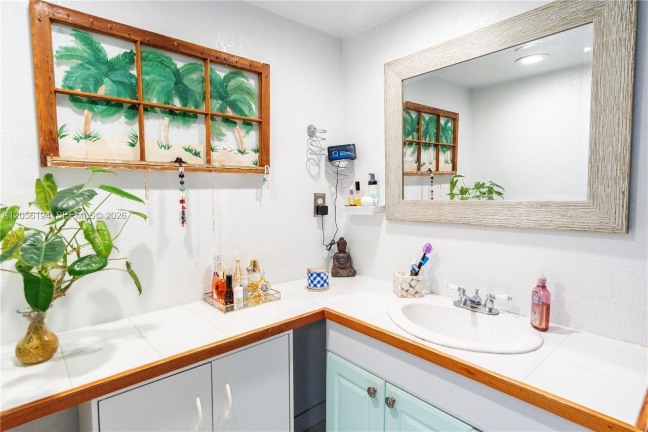 9920 Pan American Dr, Cutler Bay, FL 33189 Photo
