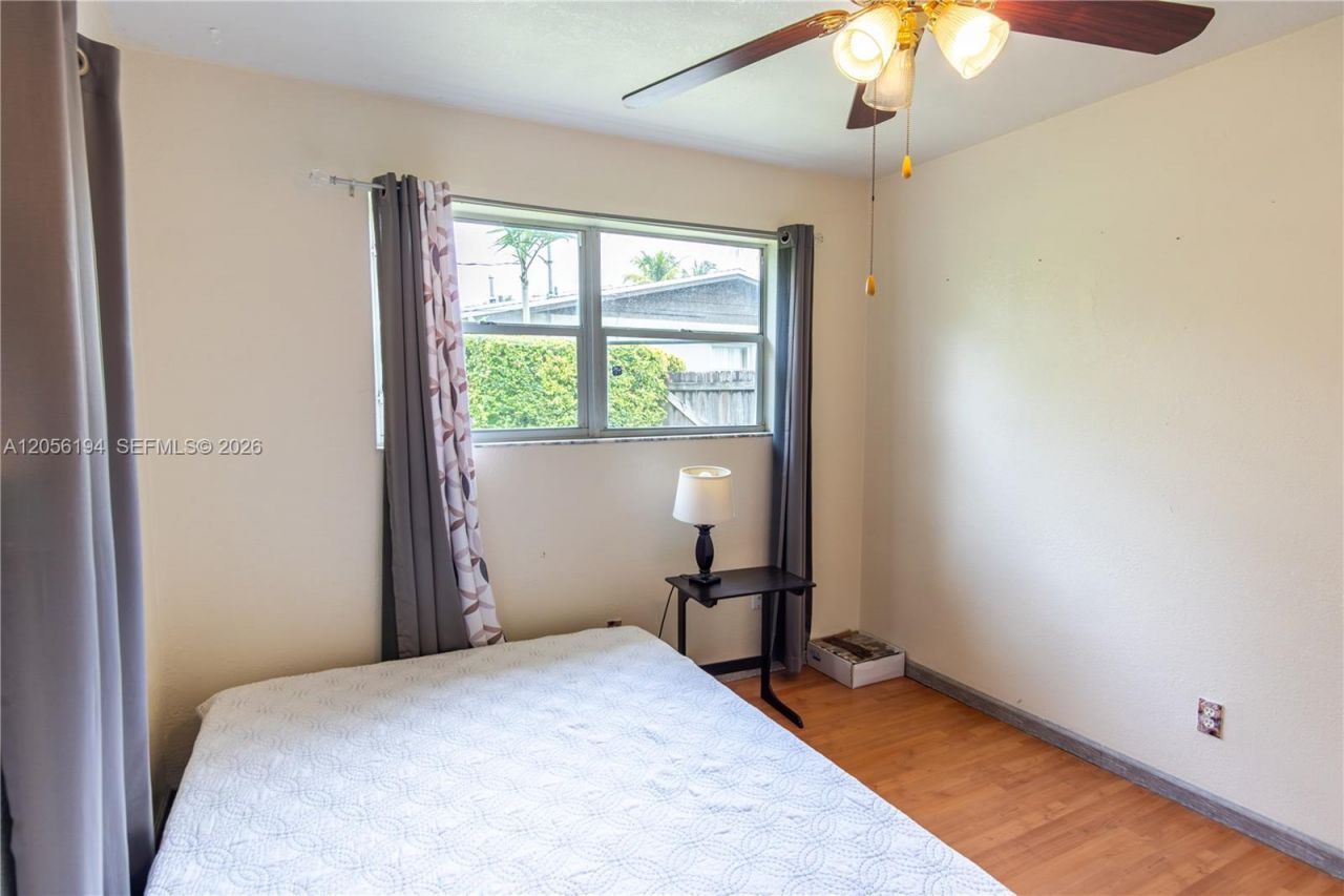 9920 Pan American Dr, Cutler Bay, FL 33189 Photo