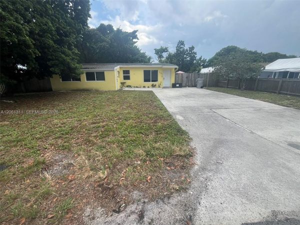 240 NE 23rd Ct , Pompano Beach, FL 33060
