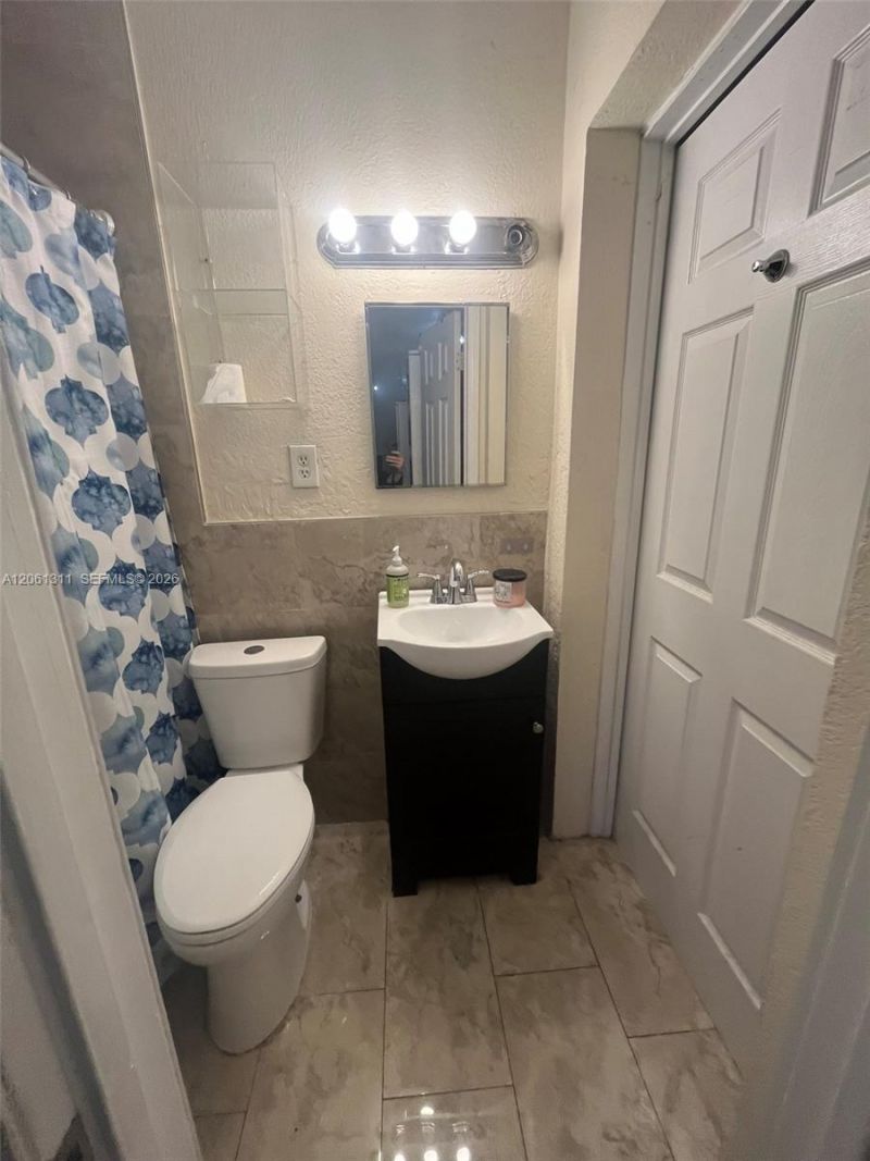 240 NE 23rd Ct, Pompano Beach, FL 33060 Photo