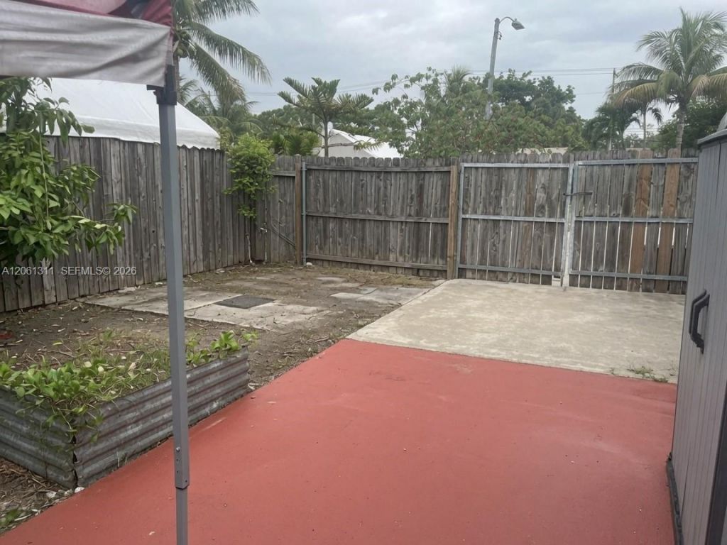 240 NE 23rd Ct, Pompano Beach, FL 33060 Photo