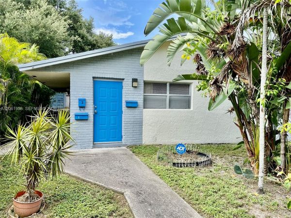 274 SW 9th St , Unit 2, Dania Beach, FL 33004