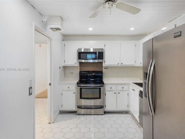 4030 W Palm Aire Dr , Unit 407, Pompano Beach, FL 33069