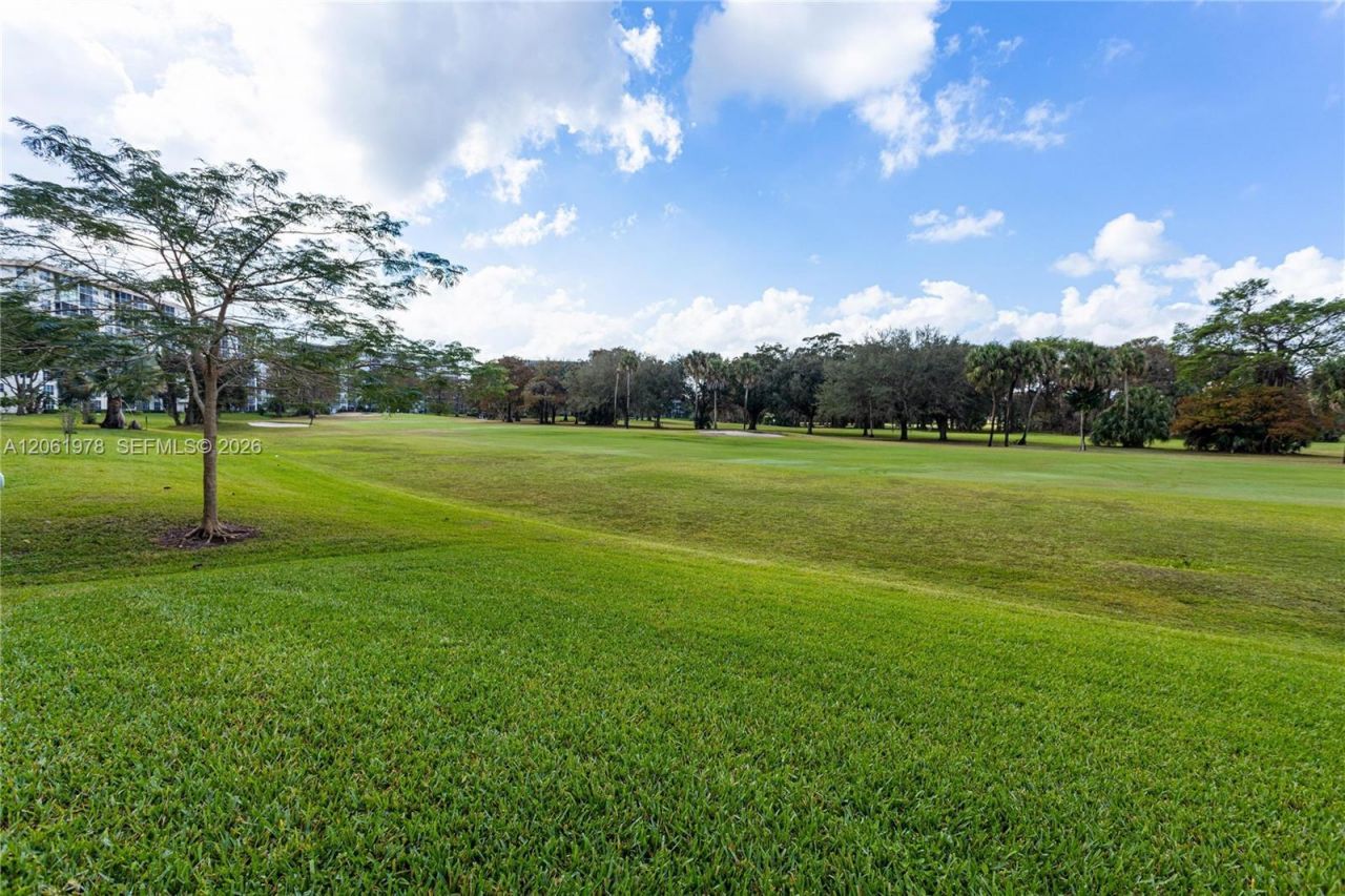 4030 W Palm Aire Dr , Unit 407, Pompano Beach, FL 33069 Photo