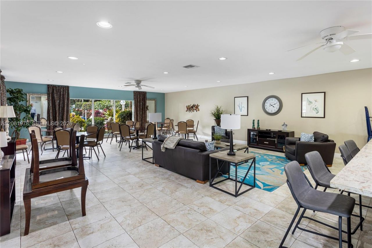 4030 W Palm Aire Dr , Unit 407, Pompano Beach, FL 33069 Photo