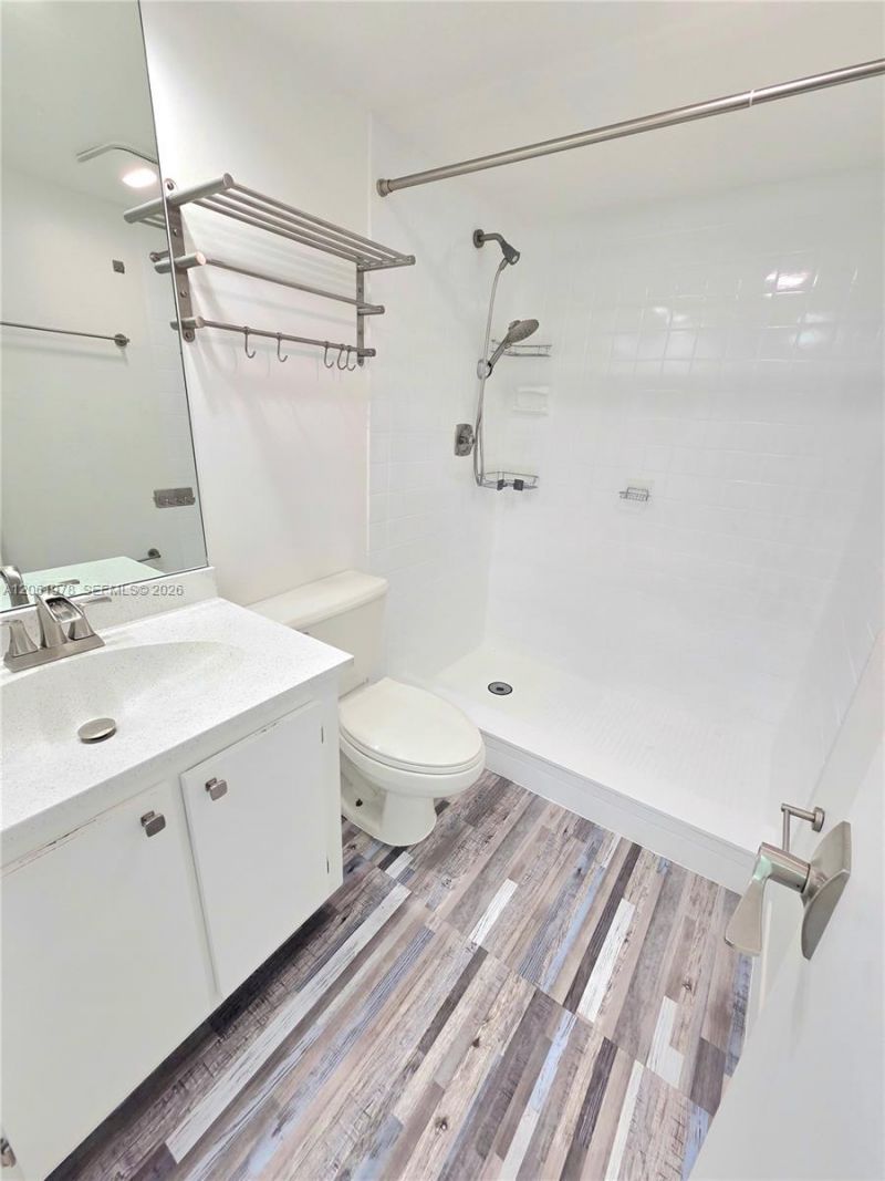 4030 W Palm Aire Dr , Unit 407, Pompano Beach, FL 33069 Photo