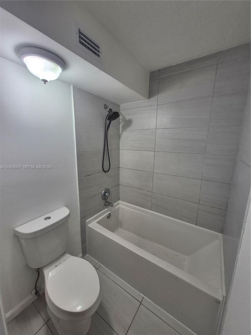 831 Lyons Rd , Unit 23203, Coconut Creek, FL 33063 Photo