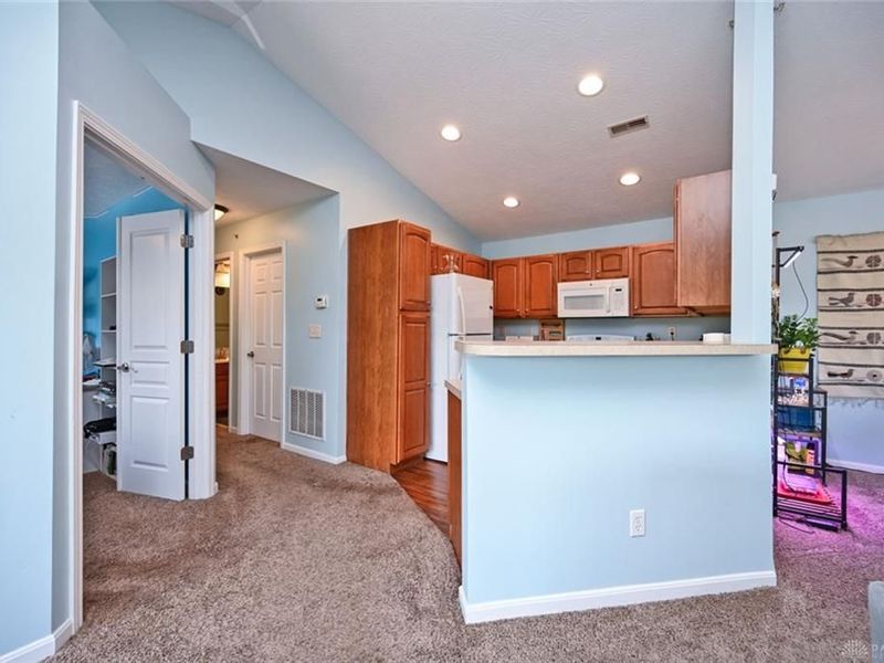 1064 Heritage Green Drive, Monroe, OH 45050 Photo 14