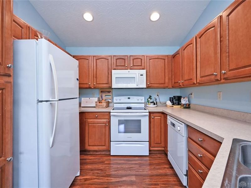 1064 Heritage Green Drive, Monroe, OH 45050 Photo 16