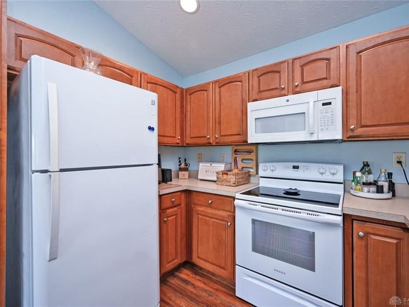 1064 Heritage Green Drive, Monroe, OH 45050 Photo 18