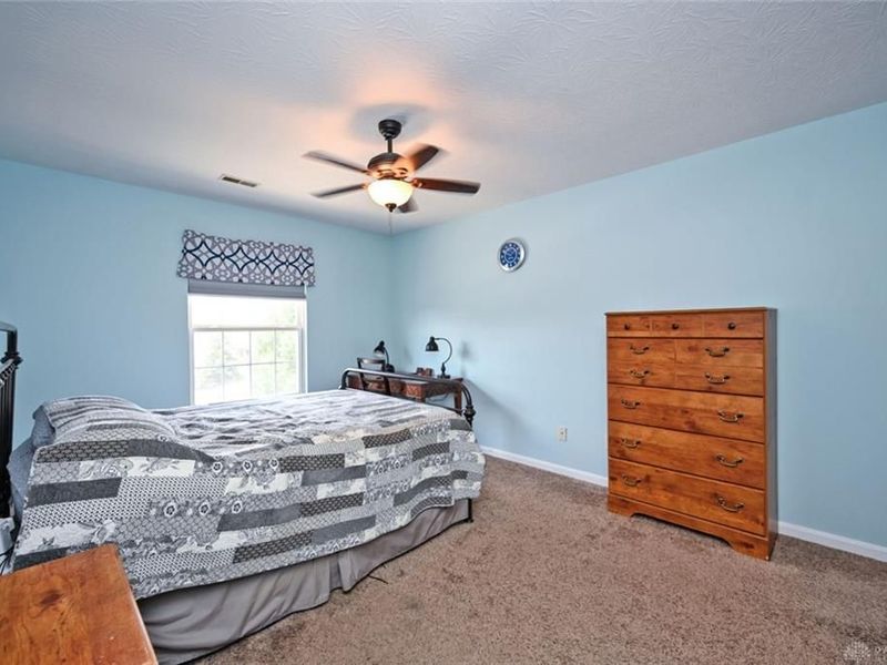 1064 Heritage Green Drive, Monroe, OH 45050 Photo 19