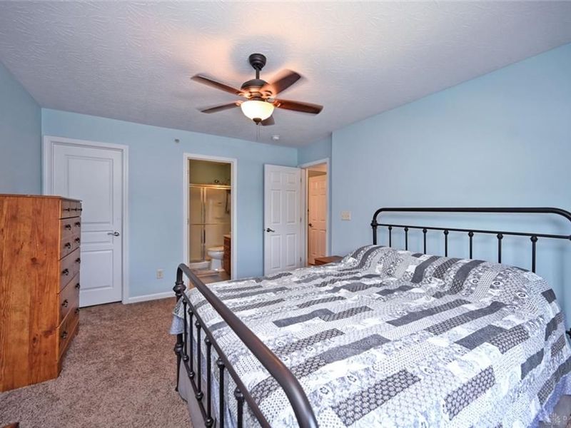 1064 Heritage Green Drive, Monroe, OH 45050 Photo 21
