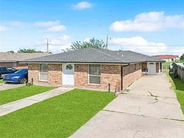 4019 JUPITER Drive , Chalmette, LA 70043