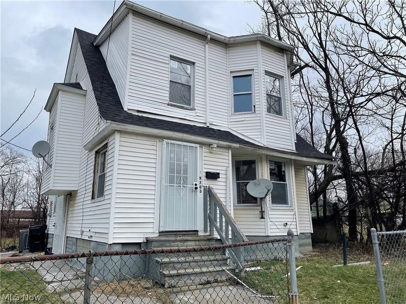 9703 Elwell Avenue, Cleveland, OH 44104 Photo 1
