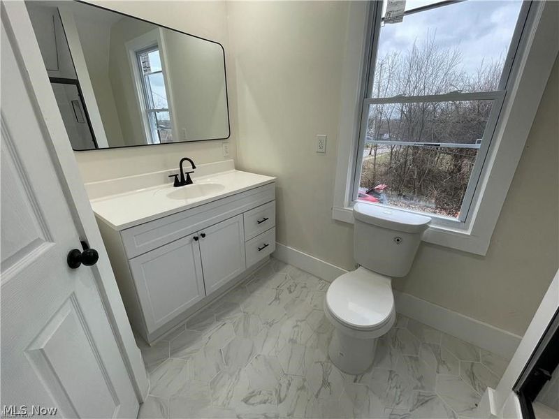 9703 Elwell Avenue, Cleveland, OH 44104 Photo 10