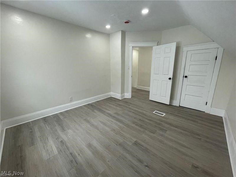 9703 Elwell Avenue, Cleveland, OH 44104 Photo 30