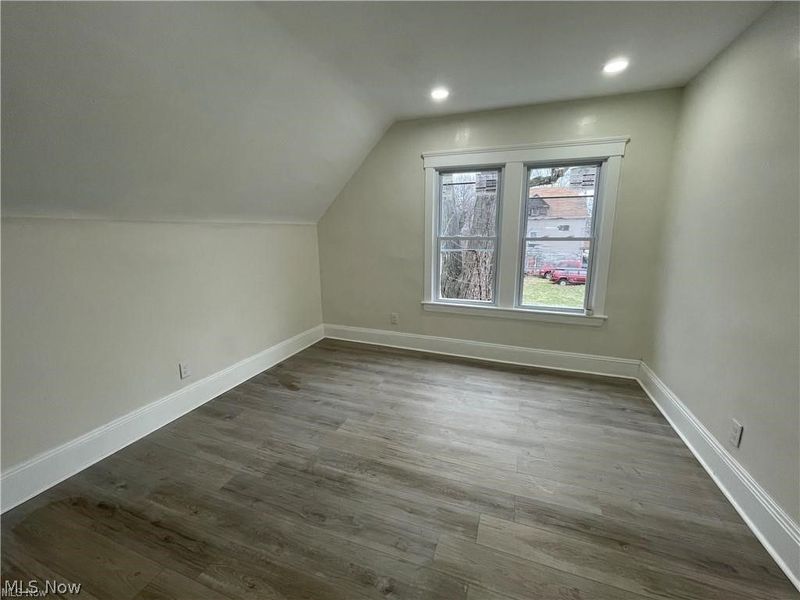 9703 Elwell Avenue, Cleveland, OH 44104 Photo 32