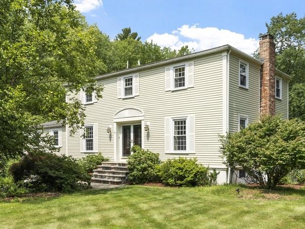 18 Farrwood Dr, Andover, MA 01810