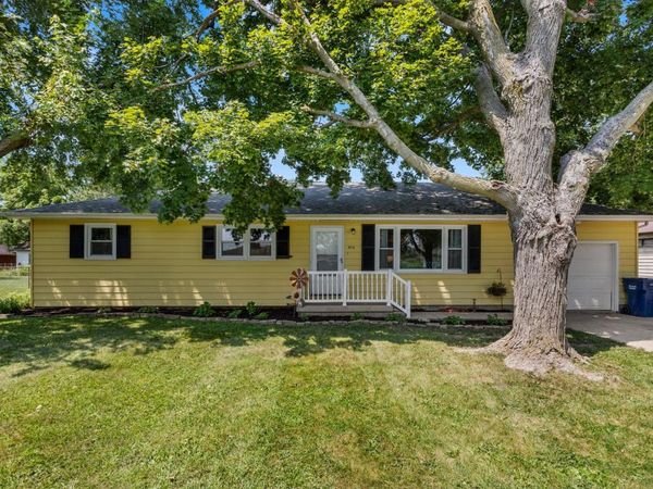 304 S McKinley Street, Mansfield, IL 61854