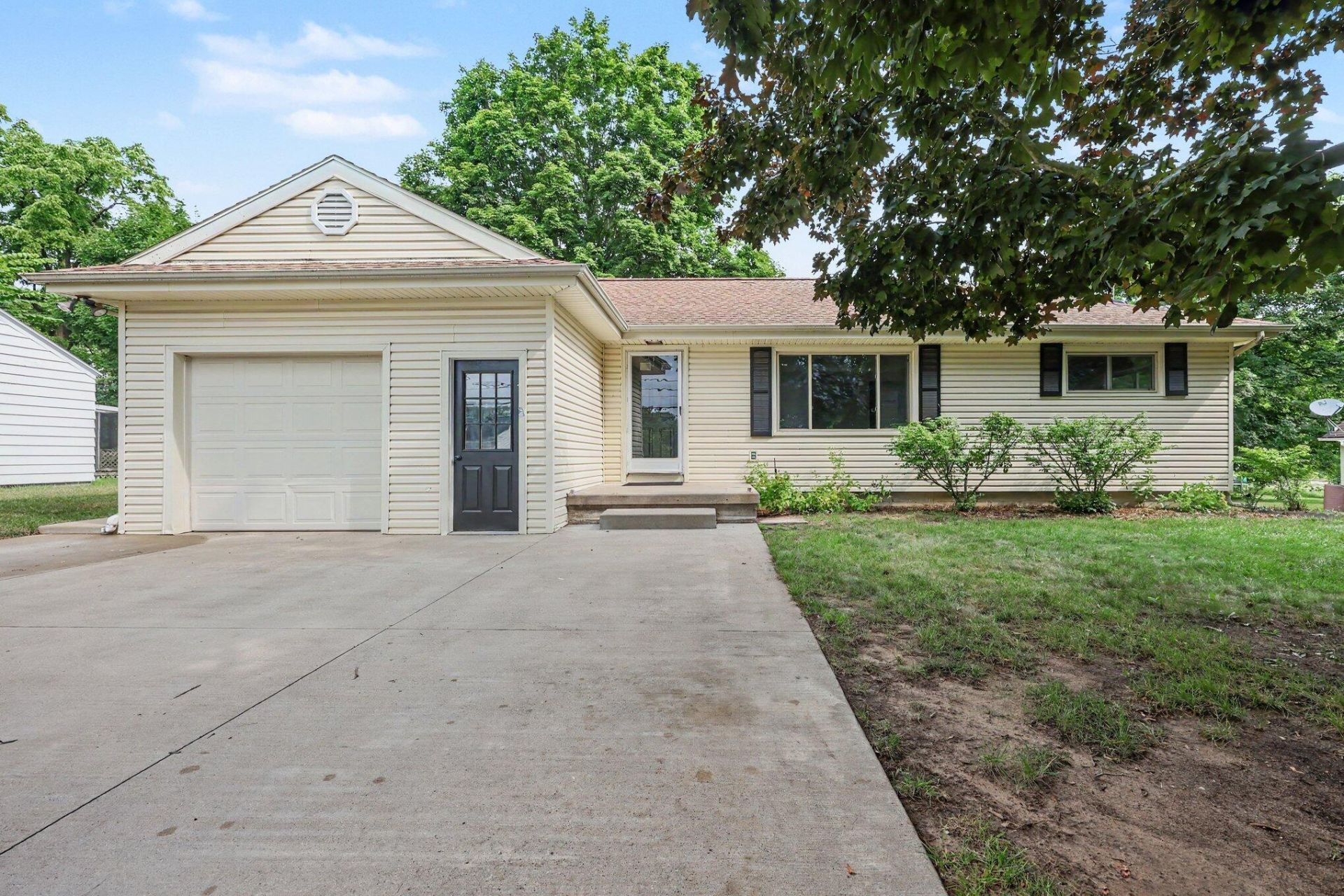 360 Clark Street, Grass Lake, MI 49240 Main Photo