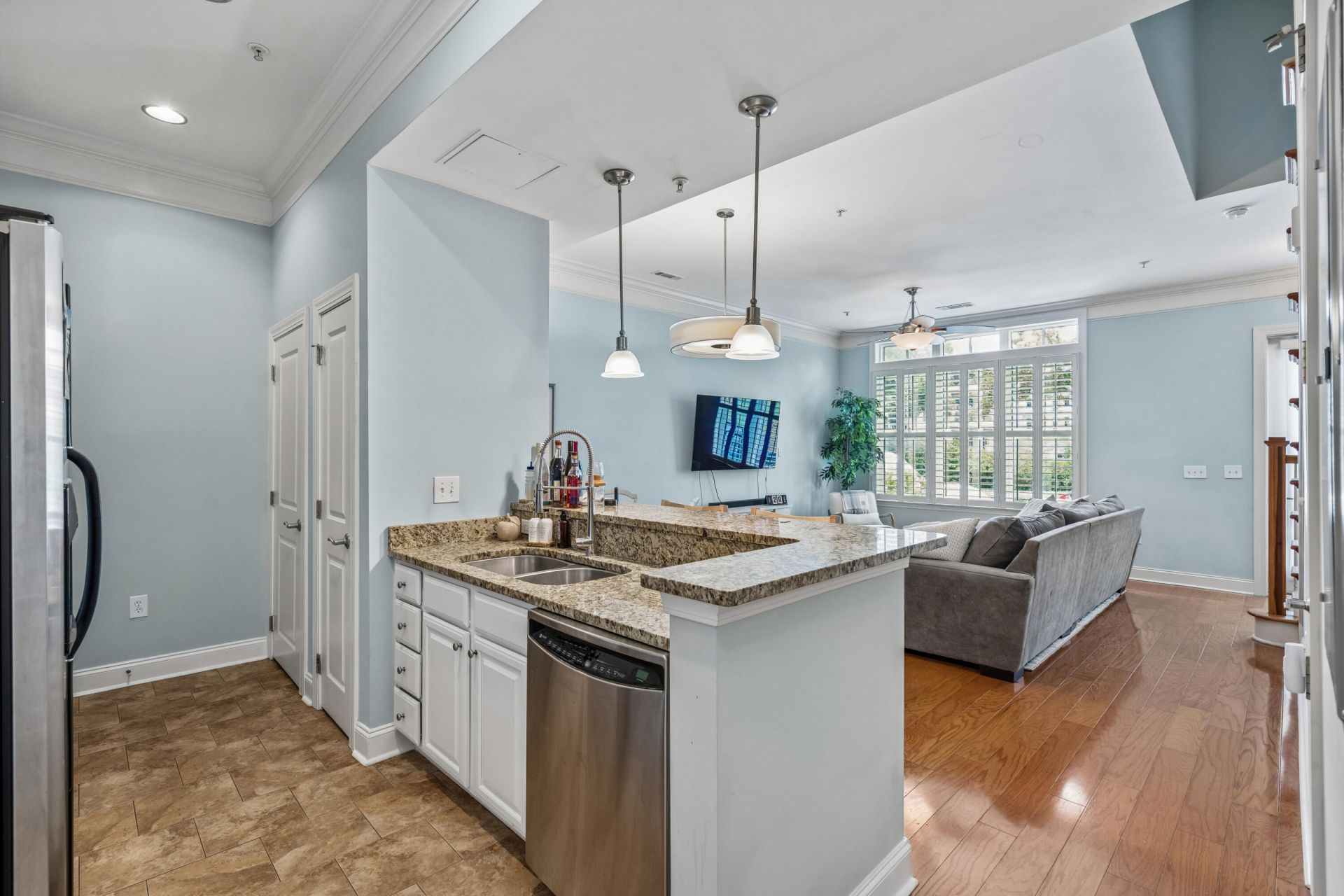 200 River Landing Drive Photo 10