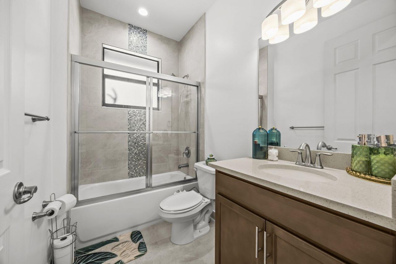 1890 SW Penrose Avenue, Port Saint Lucie, FL 34953 Photo
