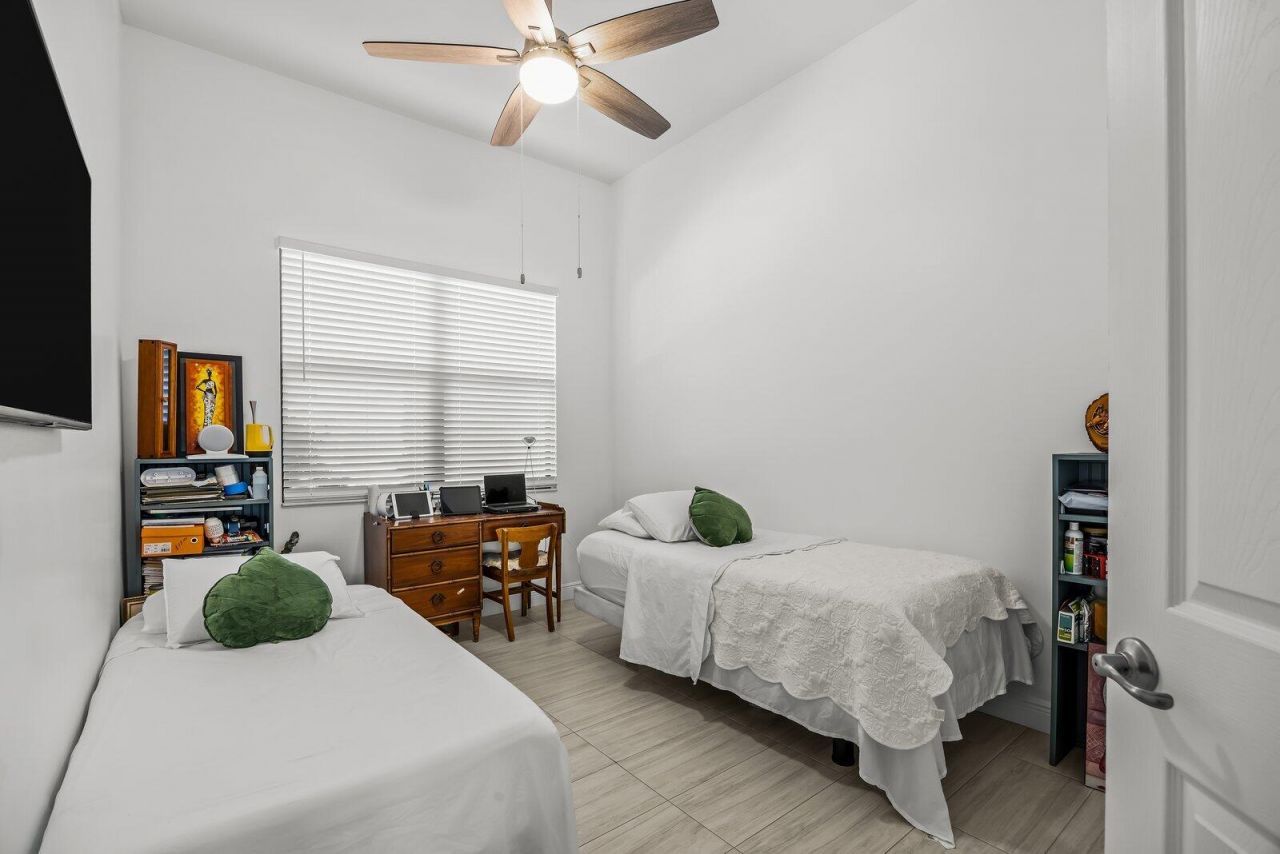 1890 SW Penrose Avenue, Port Saint Lucie, FL 34953 Photo