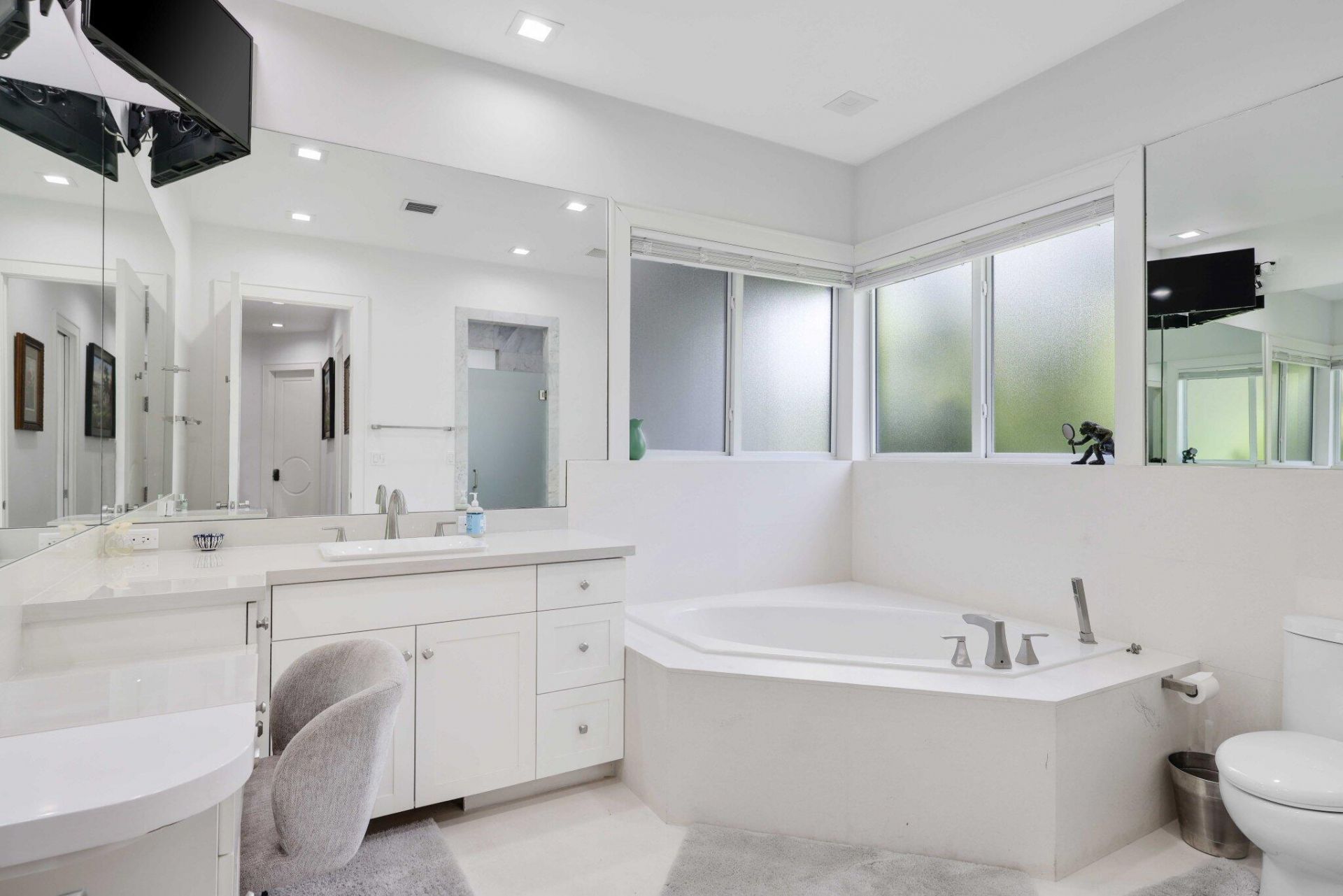 12 Sylvan Lane, Fort Lauderdale, FL 33316 Photo