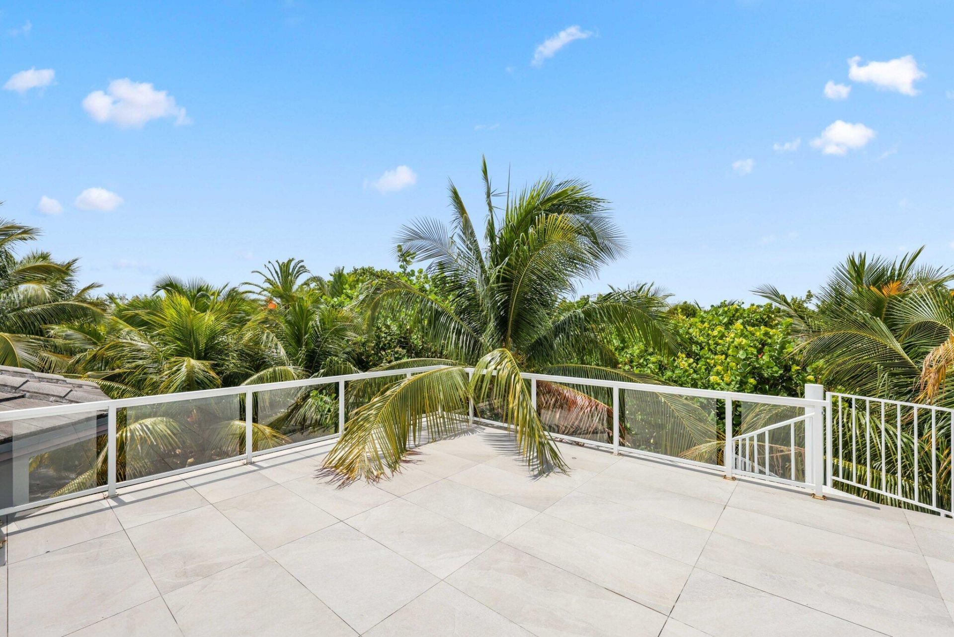 12 Sylvan Lane, Fort Lauderdale, FL 33316 Photo