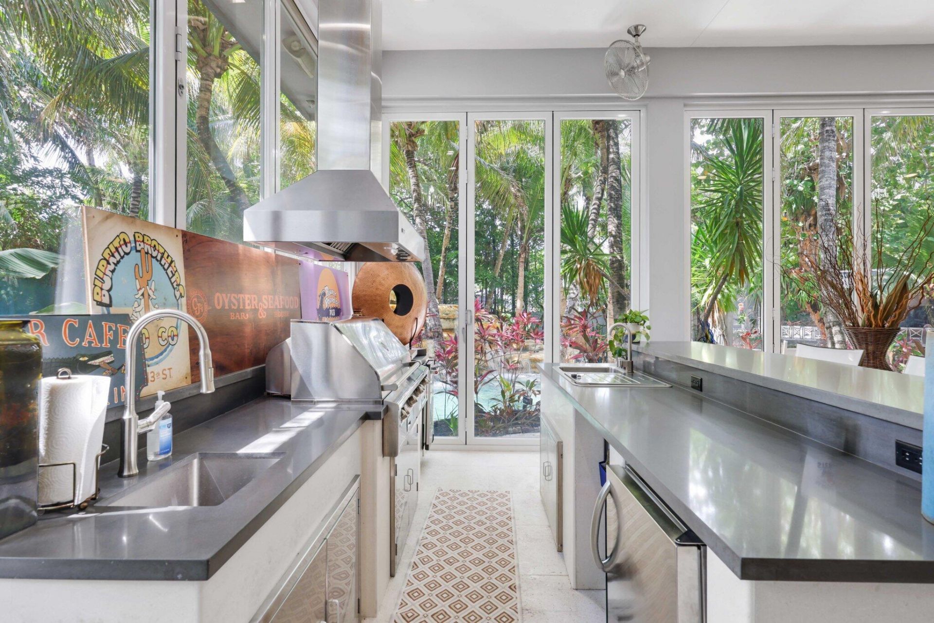 12 Sylvan Lane, Fort Lauderdale, FL 33316 Photo