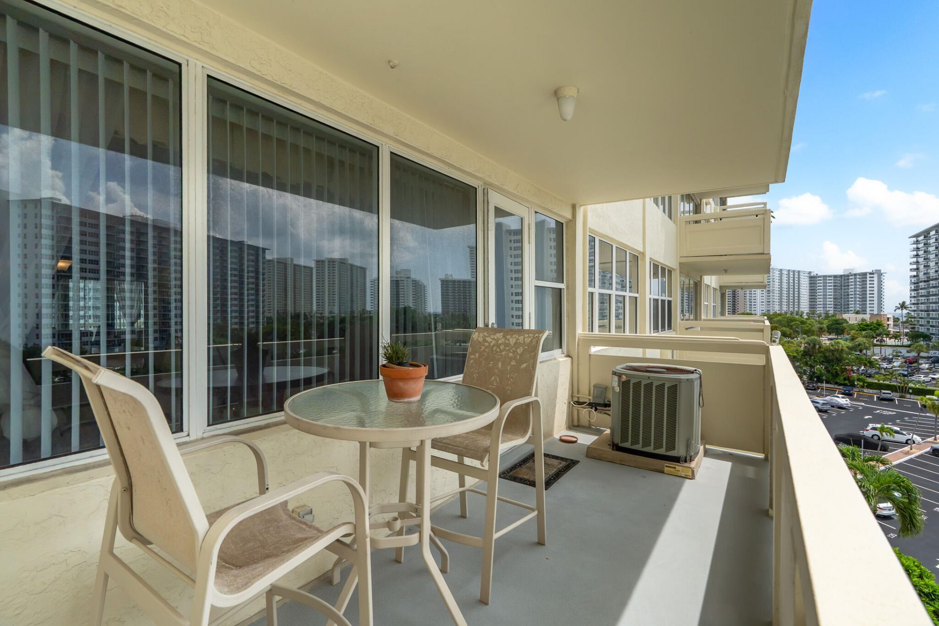 3200 NE 36th Street, Unit 618, Fort Lauderdale, FL 33308 Photo