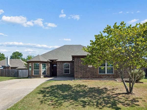 217 Troy Lane, Red Oak, TX 75154