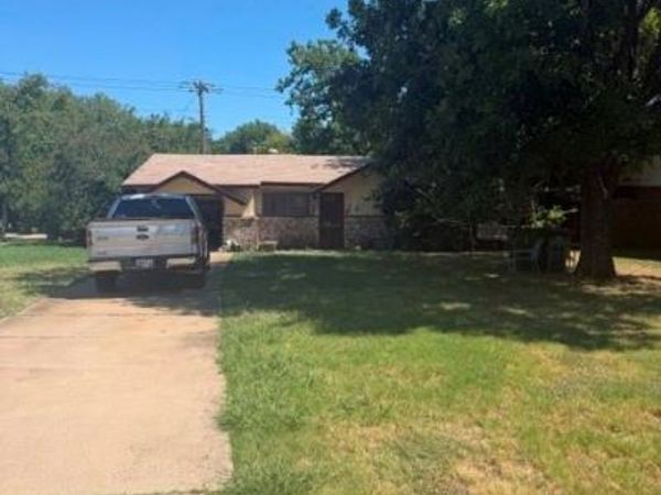2701 Plaza Street, Arlington, TX 76010